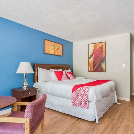 Oyo Hotel Battleboro Extérieur photo