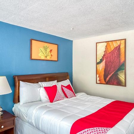 Oyo Hotel Battleboro Extérieur photo