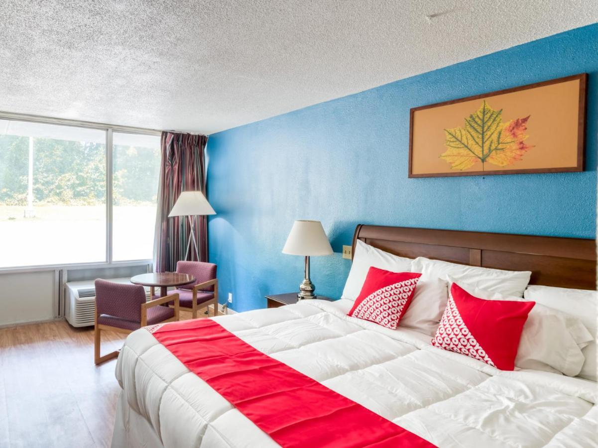 Oyo Hotel Battleboro Extérieur photo