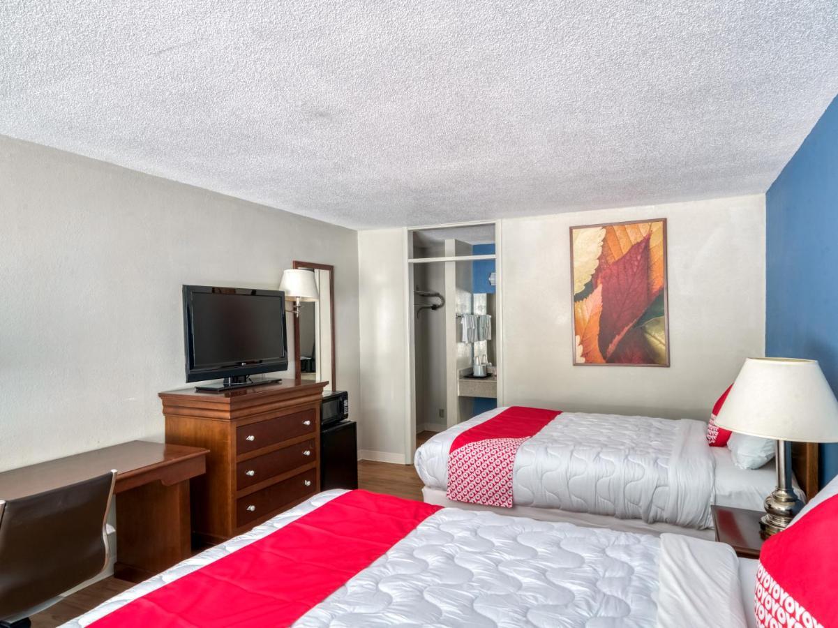 Oyo Hotel Battleboro Extérieur photo