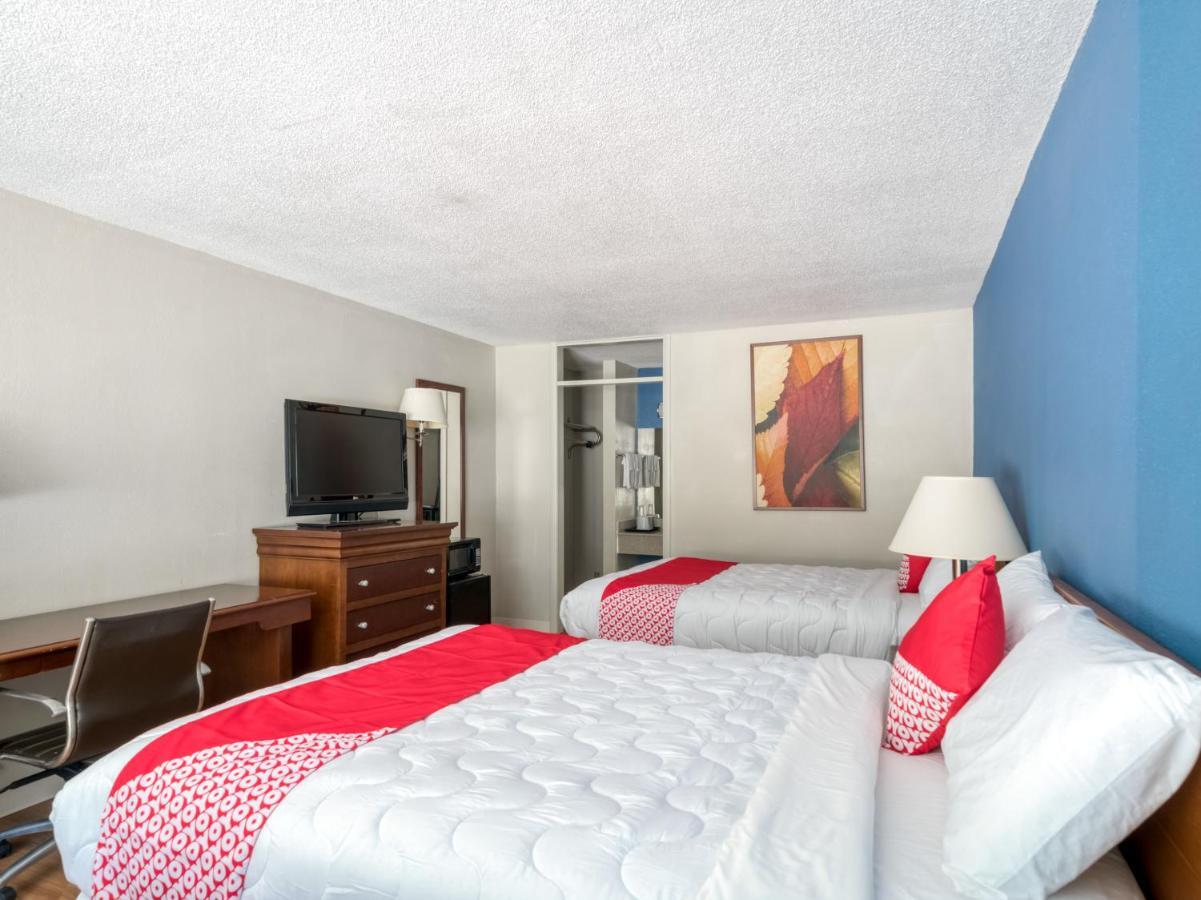Oyo Hotel Battleboro Extérieur photo